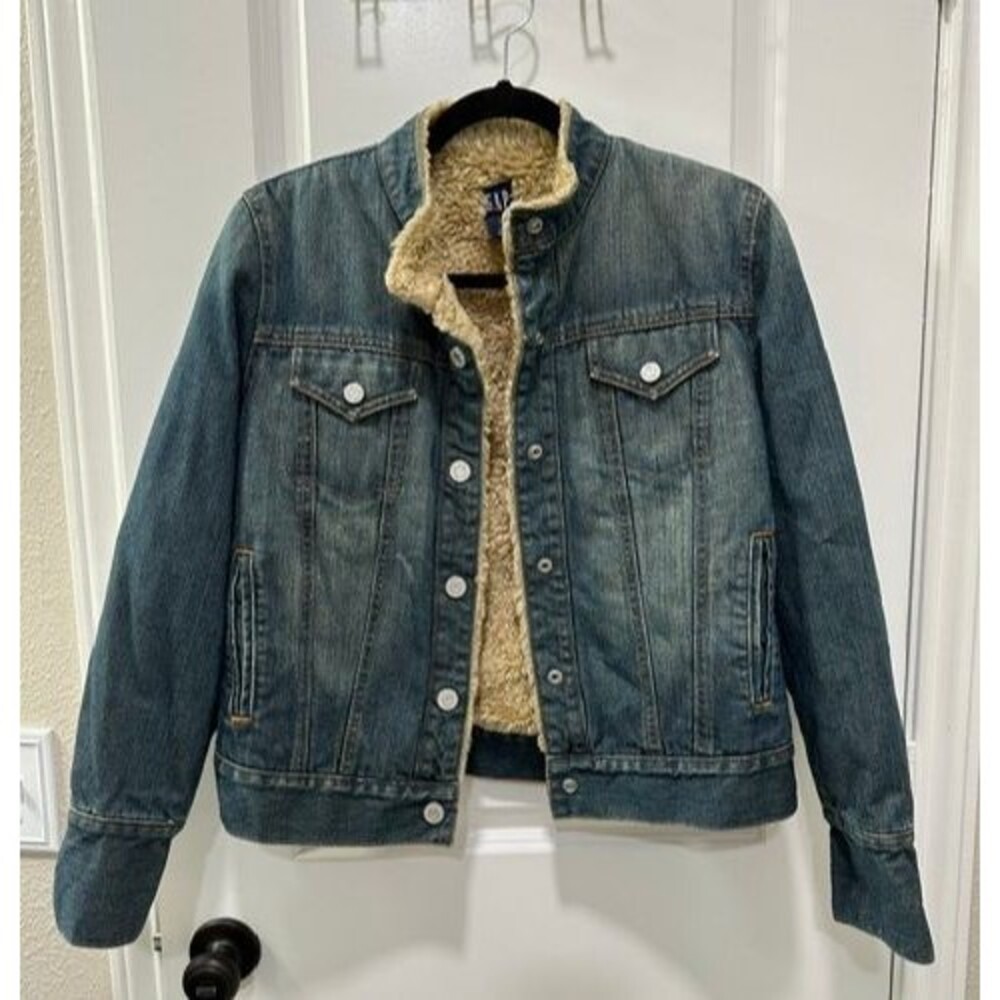 Vintage GAP Y2K Sherpa Lined Denim Jacket Womens Medium  Jean Trucker Coat